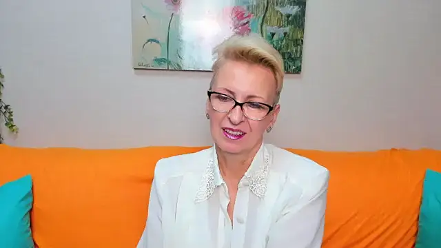 iamyourdream89 online show from December 2025 09:09:02 AM