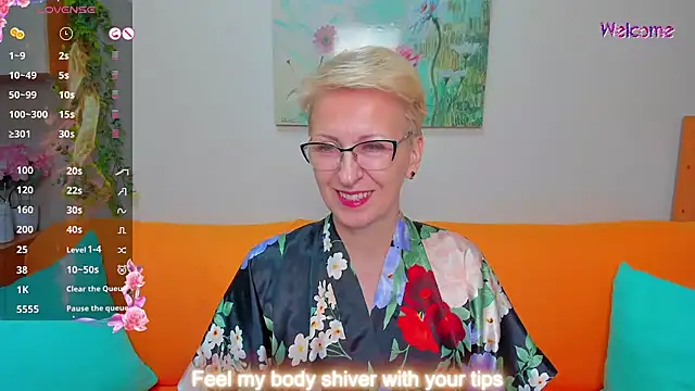 iamyourdream89 online show from May 2026 06:43:02 AM