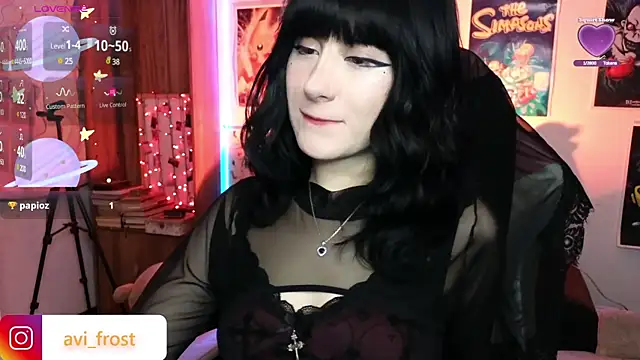 Snapshot of avi_frost chatting on February 2025 07:13:01 AM avi frost online show from February 2025 07:13:01 AM