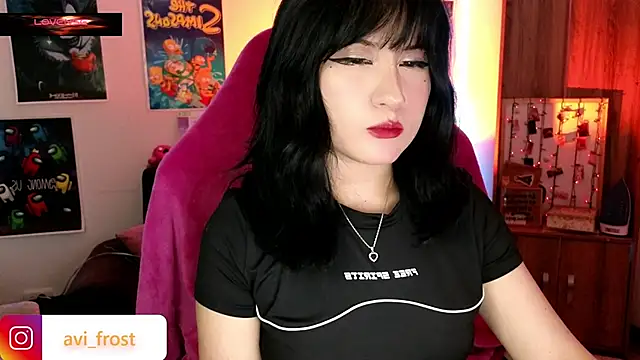 Snapshot of avi_frost chatting on January 2025 09:35:01 AM avi frost online show from January 2025 09:35:01 AM