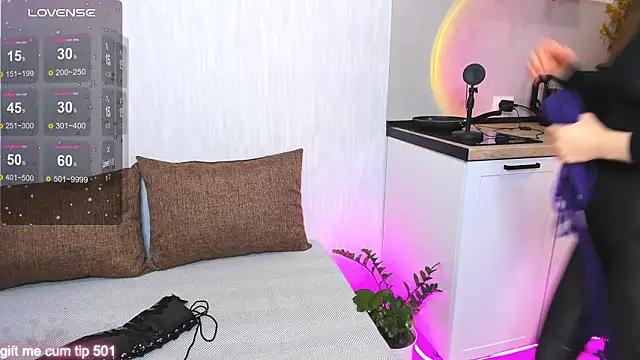 Monica Blair online show from March 2026 06:28:02 AM