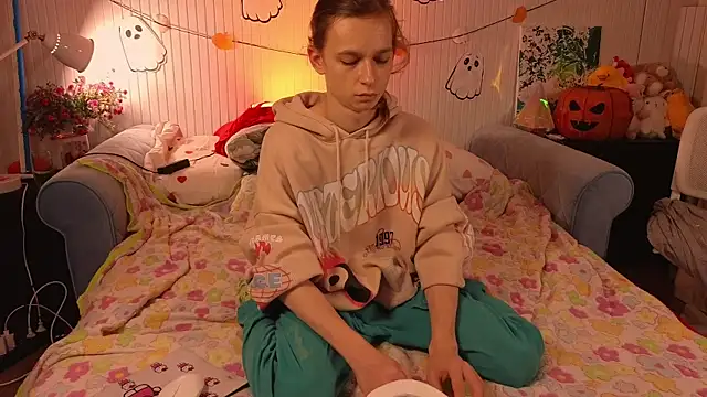 Frank Fraer online show from October 2025 07:58:01 PM