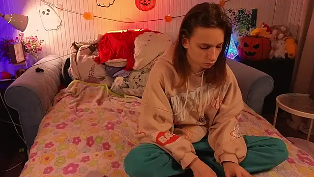 Frank Fraer online show from October 2025 03:44:01 PM