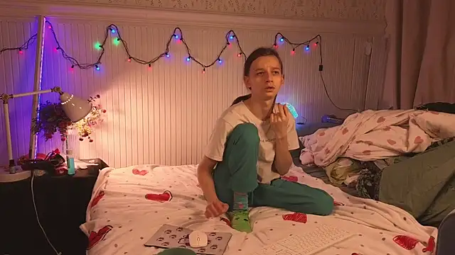 Frank Fraer online show from December 2025 08:10:02 PM