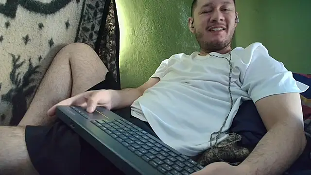 Snapshot of sweet_cock28 chatting on September 2025 02:11:02 PM sweet cock28 online show from September 2025 02:11:02 PM