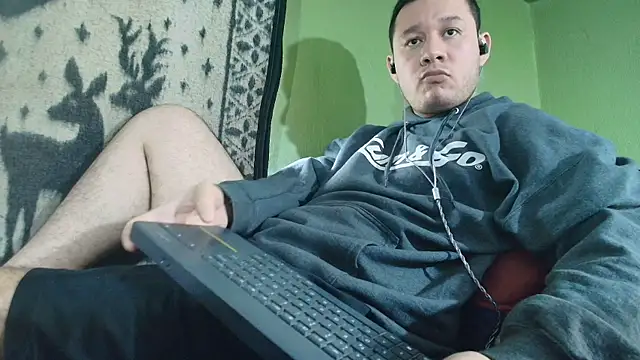 Snapshot of sweet_cock28 chatting on July 2026 03:29:02 PM sweet cock28 online show from July 2026 03:29:02 PM