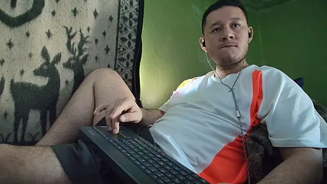 Snapshot of sweet_cock28 chatting on May 2026 02:06:02 PM sweet cock28 online show from May 2026 02:06:02 PM