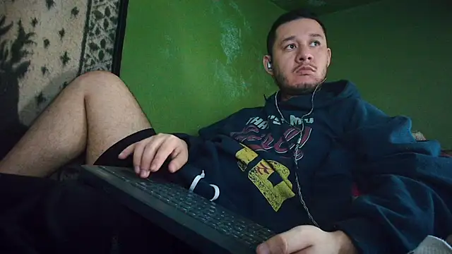 Snapshot of sweet_cock28 chatting on March 2025 02:36:02 PM sweet cock28 online show from March 2025 02:36:02 PM
