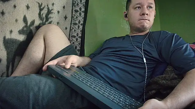Snapshot of sweet_cock28 chatting on May 2026 03:08:01 PM sweet cock28 online show from May 2026 03:08:01 PM