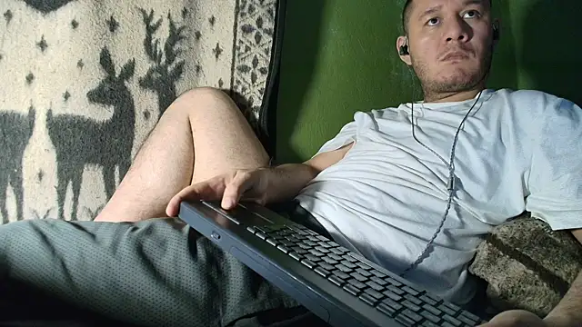 Snapshot of sweet_cock28 chatting on June 2026 03:19:02 AM sweet cock28 online show from June 2026 03:19:02 AM