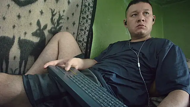 Snapshot of sweet_cock28 chatting on May 2026 03:15:02 PM sweet cock28 online show from May 2026 03:15:02 PM