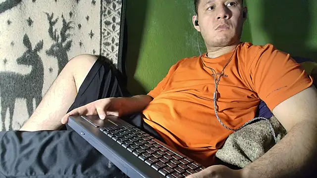Snapshot of sweet_cock28 chatting on May 2026 03:04:01 AM sweet cock28 online show from May 2026 03:04:01 AM