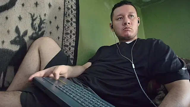 sweet cock28 online show from April 2026 03:26:01 PM