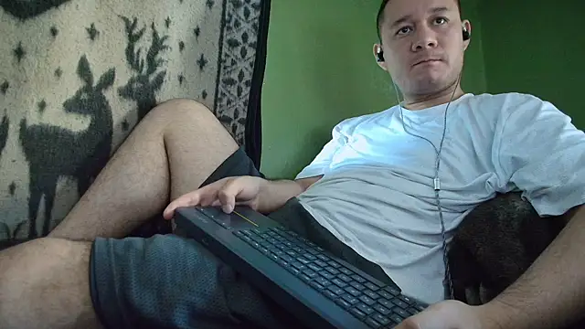 Snapshot of sweet_cock28 chatting on June 2026 03:01:01 PM sweet cock28 online show from June 2026 03:01:01 PM