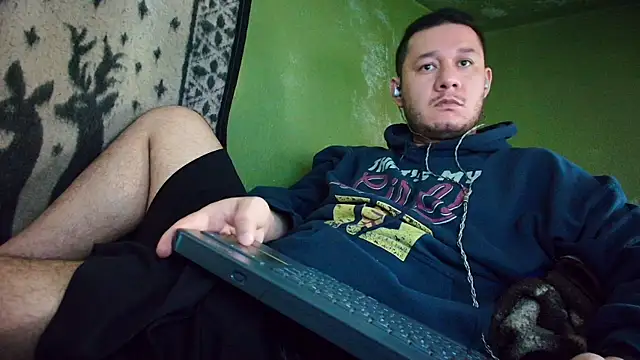 Snapshot of sweet_cock28 chatting on February 2025 03:48:02 PM sweet cock28 online show from February 2025 03:48:02 PM