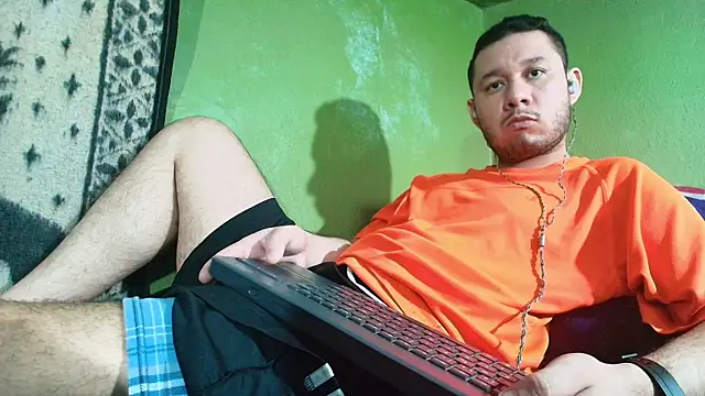 Snapshot of sweet_cock28 chatting on March 2025 05:41:02 PM sweet cock28 online show from March 2025 05:41:02 PM