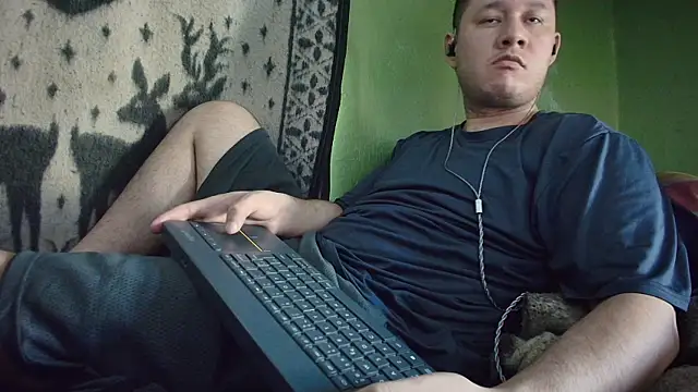 Snapshot of sweet_cock28 chatting on May 2026 03:20:02 PM sweet cock28 online show from May 2026 03:20:02 PM