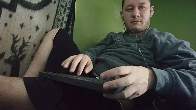 Snapshot of sweet_cock28 chatting on September 2025 03:41:02 PM sweet cock28 online show from September 2025 03:41:02 PM