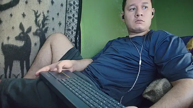 Snapshot of sweet_cock28 chatting on May 2026 03:00:01 PM sweet cock28 online show from May 2026 03:00:01 PM