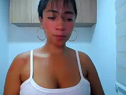 Danna Ross  online show from November 2025 03:10:02 AM