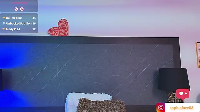 Snapshot of big_tits_in_your_face chatting on March 2025 11:14:01 PM big tits in your face online show from March 2025 11:14:01 PM