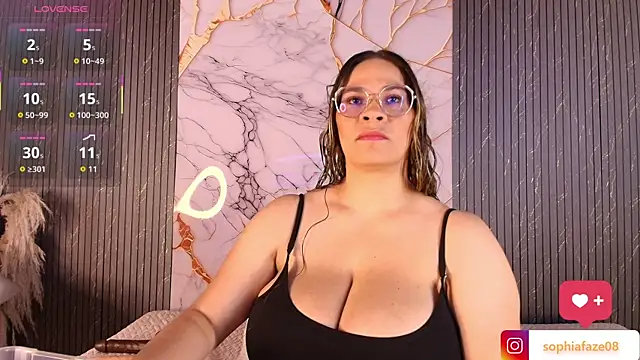 big tits in your face online show from February 2026 08:15:01 PM