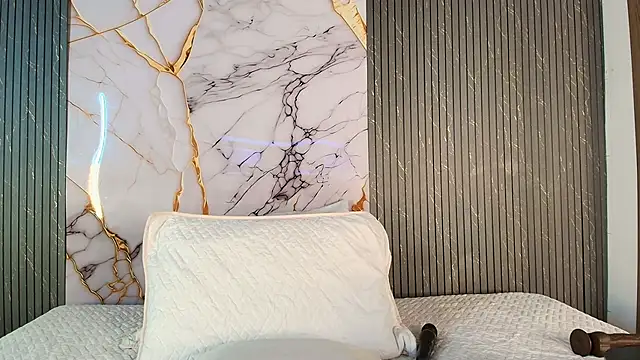 big tits in your face online show from March 2026 08:20:02 PM