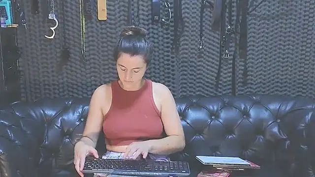 kimberly swan online show from January 2025 06:24:02 PM