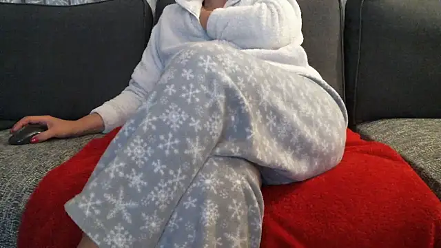 mysteriouscouple001 online show from March 2026 09:05:02 PM