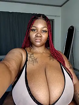 Yung-Missy online show from October 2025 08:21:02 PM