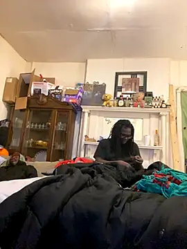 Snapshot of 4SideJoe chatting on November 2025 04:23:02 PM 4SideJoe online show from November 2025 04:23:02 PM