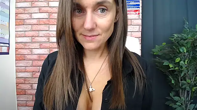 HarleyRebz online show from November 2025 12:20:01 PM