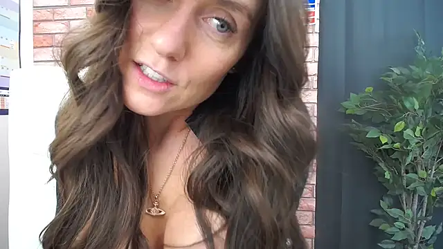 HarleyRebz online show from November 2025 01:14:02 PM