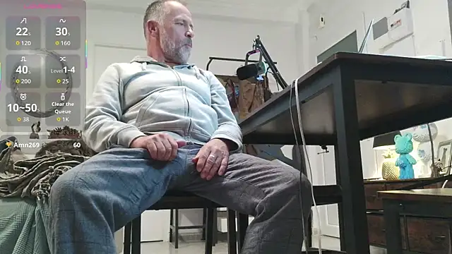 DaddybearVLC online show from April 2026 06:56:01 PM