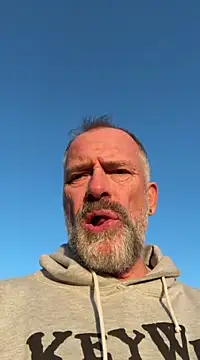 DaddybearVLC online show from February 2025 04:04:02 PM