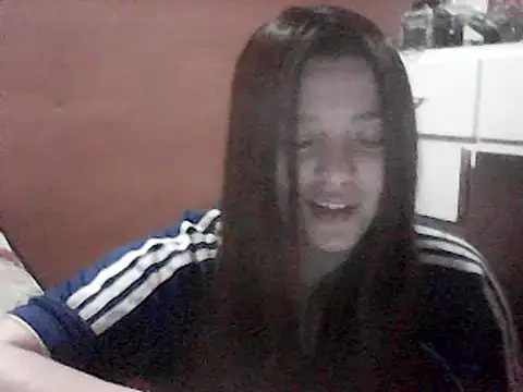 Snapshot of Oxitocina2000 chatting on October 2025 12:45:01 AM Oxitocina2000 online show from October 2025 12:45:01 AM