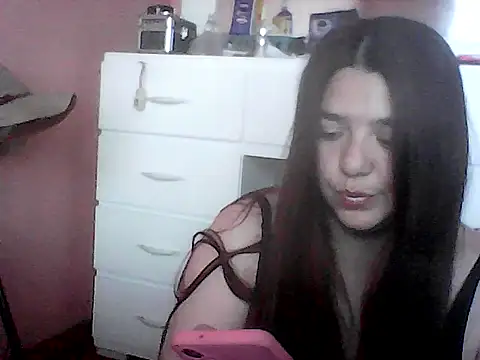 Snapshot of Oxitocina2000 chatting on November 2025 09:29:01 PM Oxitocina2000 online show from November 2025 09:29:01 PM