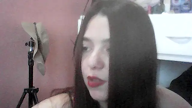 Snapshot of Oxitocina2000 chatting on April 2026 09:11:02 PM Oxitocina2000 online show from April 2026 09:11:02 PM