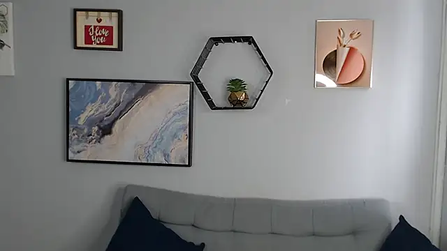 Amber Etan online show from October 2025 04:07:02 PM