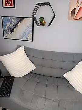 Amber Etan online show from February 2026 02:12:02 PM