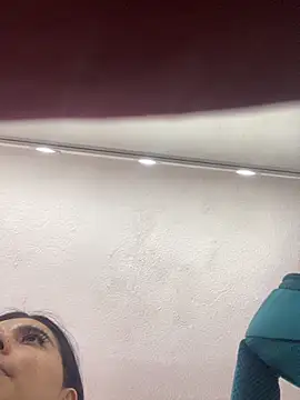 Natasha  Blue online show from October 2025 06:40:01 PM