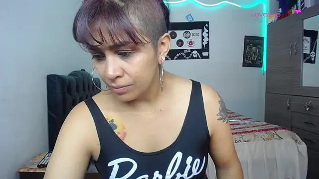 pinky violeta online show from April 2026 03:02:01 PM