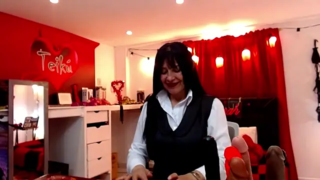 Sarah teiku online show from March 2026 06:23:02 PM