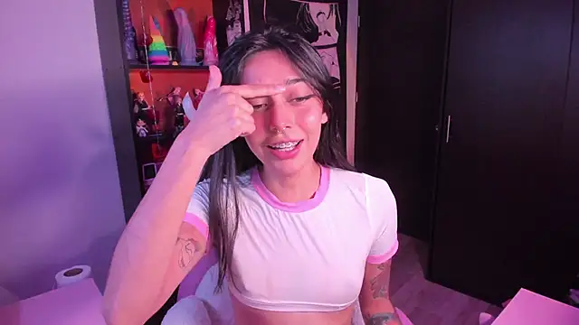 amber yull online show from April 2026 02:12:02 AM