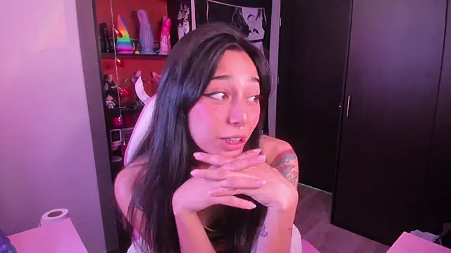 amber yull online show from April 2026 03:36:01 PM