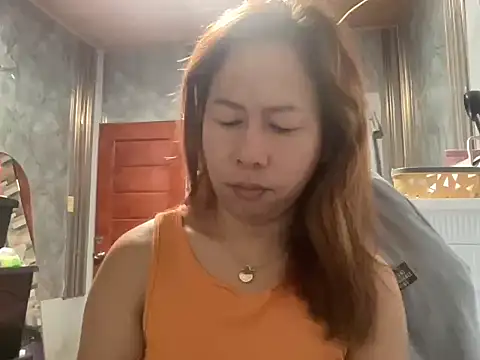 UrLove Marga online show from April 2026 10:49:02 PM