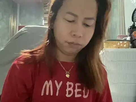 UrLove Marga online show from April 2026 10:22:01 PM