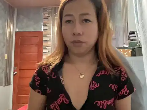 UrLove Marga online show from May 2026 10:02:02 PM