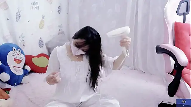 Snapshot of -R-Mai- chatting on December 2024 02:28:02 PM -R-Mai- online show from December 2024 02:28:02 PM