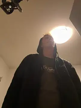 Toyjungee online show from December 2025 08:24:02 PM